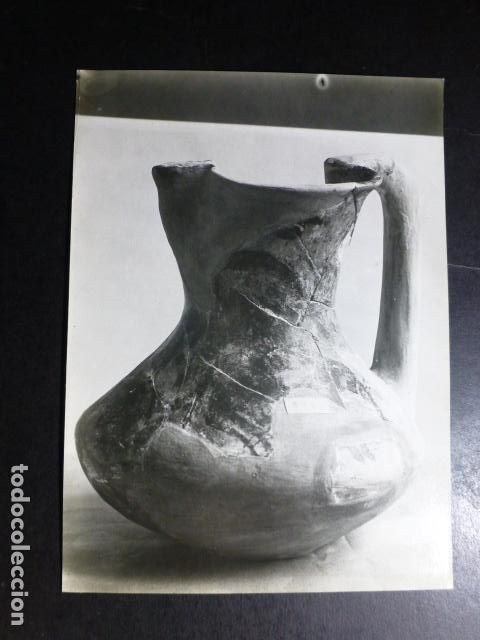 Fotograf&iacute;a antigua: NUMANCIA SORIA FIBULAS EXCAVACIONES FOTOGRAFIA HACIA 1910 12 X 17 CMTS