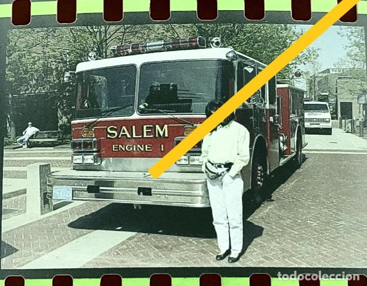 Fotografia antica: Antiguo negativo de fotograf&iacute;a. Cami&oacute;n de bomberos? A&ntilde;os 70/80.