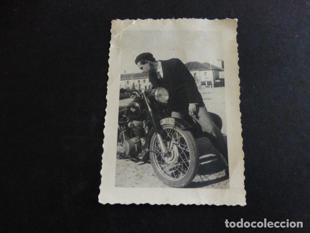 Photographie ancienne: HOMBRE CON MOTOCICLETA RIESA ANTIGUA FOTOGRAFIA 7 X 10 CMTS