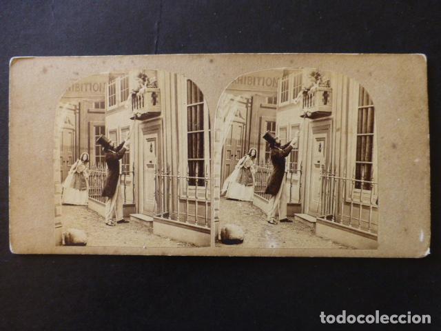 Fotograf&iacute;a antigua: ESCENA COMICA VISTA ESTEREOSCOPICA ALBUMINA SIGLO XIX