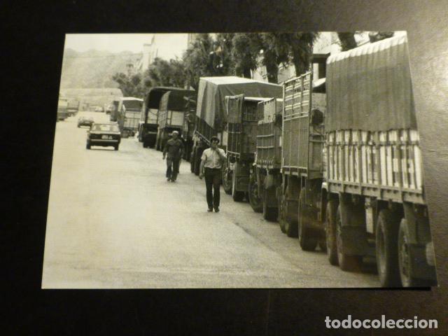 Fotografia antica: CAMIONES TRANSPORTE INTERNACIONAL ANTIGUA FOTOGRAFIA 13 X 18 CMTS