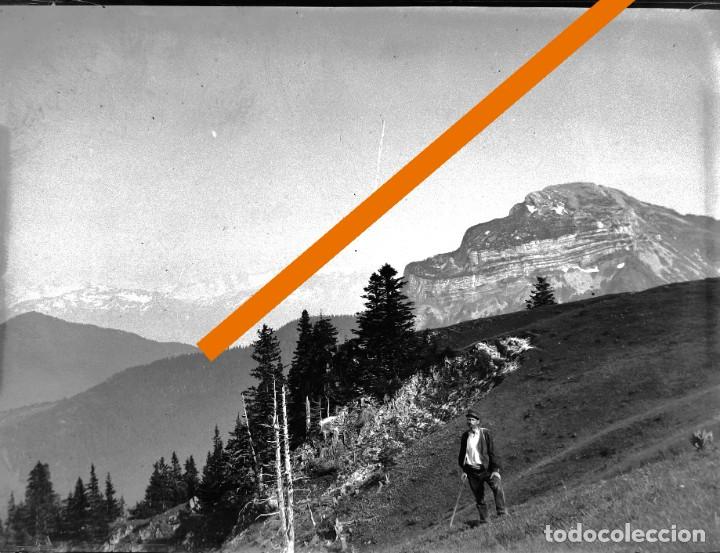 Alte Fotografie: Antiguo negativo de fotograf&iacute;a. Cristal. Paisaje pirenaico. Antigua.