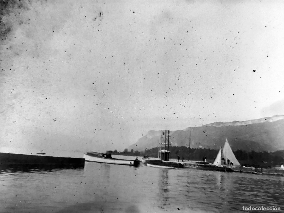 Antique Photography: Antiguo negativo de fotograf&iacute;a. Cristal. Puerto, barco. Antigua.