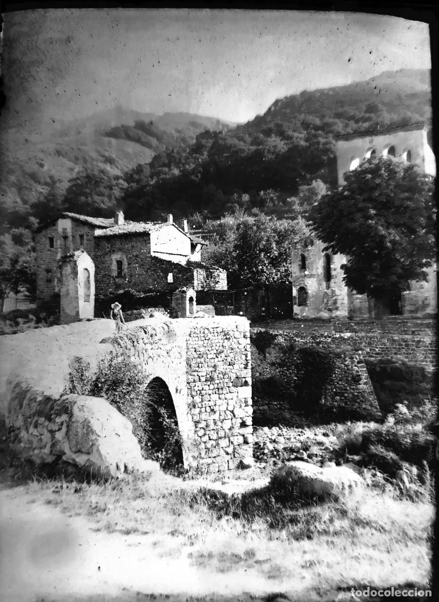 Photographie ancienne: Antiguo negativo de fotograf&iacute;a. Cristal. Un puente. Antigua.
