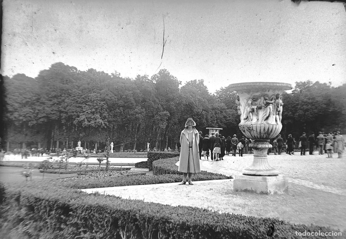 Fotografia antiga: Antiguo negativo de fotograf&iacute;a. Cristal. Se&ntilde;ora con sombrero. Antigua.