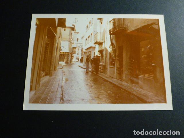 Fotograf&iacute;a antigua: VILLAFRANCA DEL BIERZO LEON ESCENA URBANA ANTIGUA FOTOGRAFIA 9 X 13 CMTS