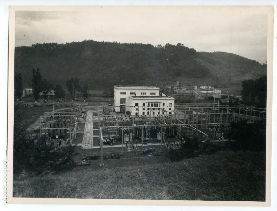 Antique Photography: Electra de Viesgo. Subestaci&oacute;n el&eacute;ctrica de Puente San Miguel, Cantabria. 23,5x17,5 cm. Circa 1960