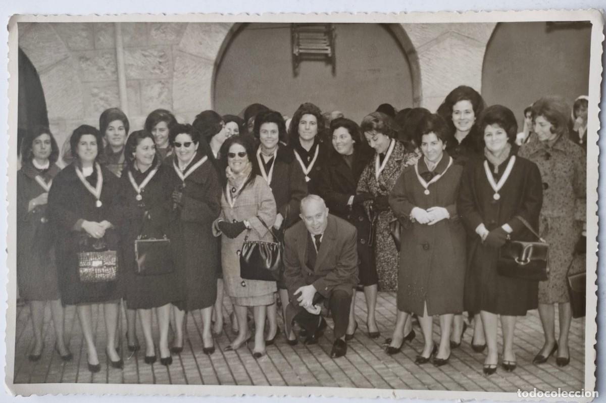 Alte Fotografie: ALCOY FOTOGRAFO PEPE VICENS FOTO ESTUDIO CARMELITAS TAMA&Ntilde;O 11.5 X 17.5 CM.