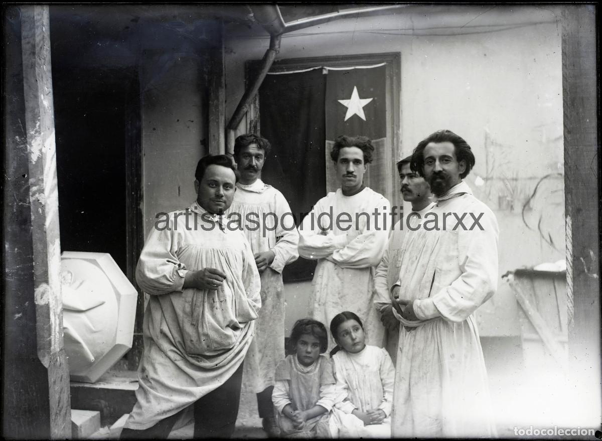 Antique Photography: TALLER DE ARTISTAS POR IDENTIFICAR, 1900'S. 4 CRISTALES NEGATIVOS 13X18 CM.