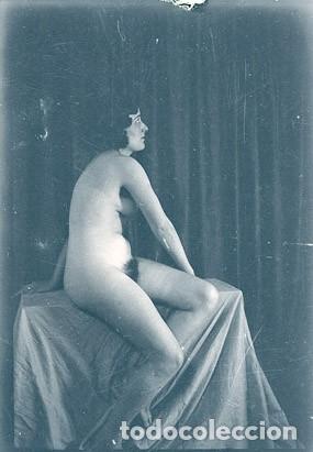 Fotograf&iacute;a antigua: DESNUDO FEMENINO 1920-1925 NEGATIVO TAMA&Ntilde;O 4,5 X 7 CM.