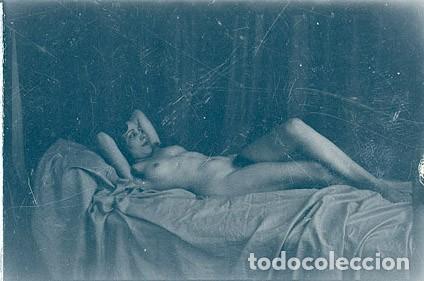 Fotograf&iacute;a antigua: DESNUDO FEMENINO 1920-1925 NEGATIVO TAMA&Ntilde;O 4,5 X 7 CM.
