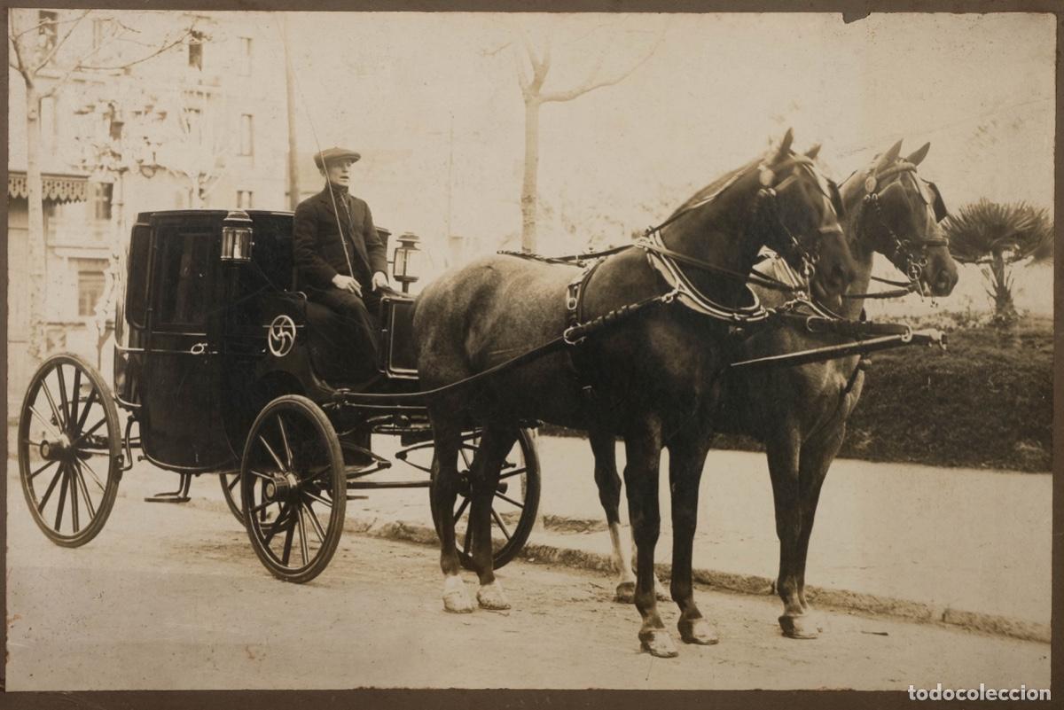Alte Fotografie: Fotograf&iacute;a antigua Carruaje con caballos - 26 cm x 41 cm.