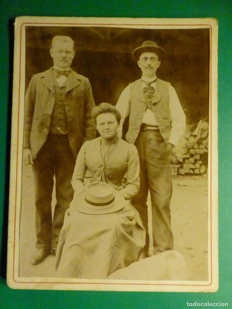 Fotograf&iacute;a antigua: Fotografia en cart&oacute;n r&iacute;gido - Se&ntilde;ora y se&ntilde;ores - 9,5 x 12,5 cm