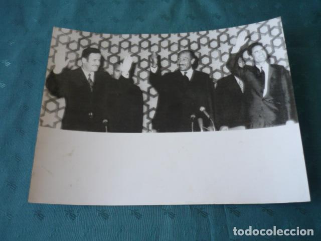 Fotograf&iacute;a antigua: SADAT ANWAR PRESIDENTE EGIPTO ANTIGUA FOTOGRAFIA 24 X 18 CMTS