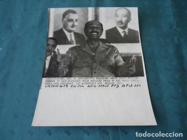 Fotograf&iacute;a antigua: SADAT ANWAR PRESIDENTE EGIPTO ANTIGUA FOTOGRAFIA 24 X 18 CMTS
