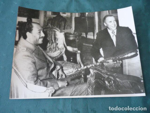 Fotograf&iacute;a antigua: SADAT ANWAR PRESIDENTE EGIPTO ANTIGUA FOTOGRAFIA 24 X 18 CMTS