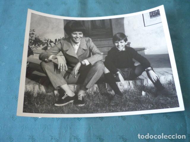 Fotografia antica: CLAUDIA CARDINALE ACTRIZ ANTIGUA FOTOGRAFIA 20,5 X 15 CMTS