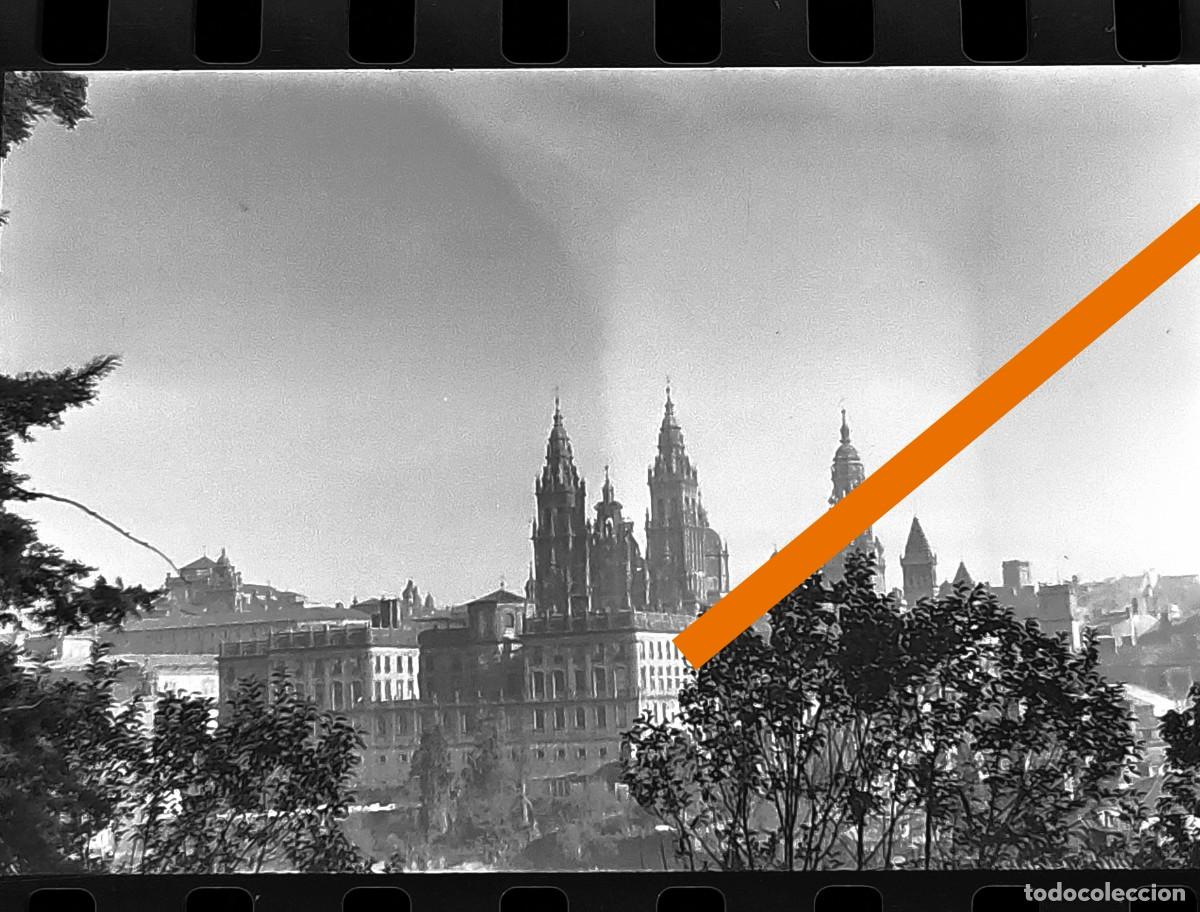 Fotograf&iacute;a antigua: Antiguo negativo o clich&eacute; de fotograf&iacute;a. Santiago de Compostela. A&ntilde;os 50.