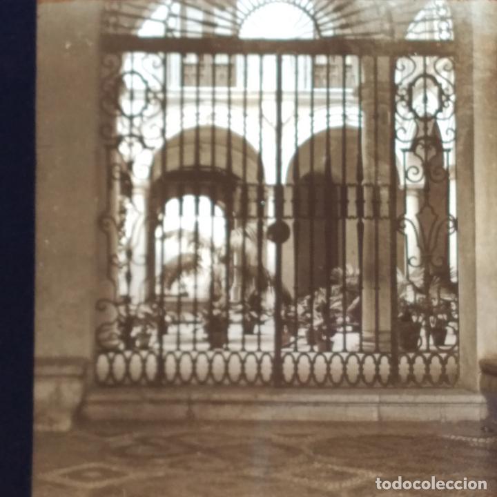 Photographie ancienne: MALAGA UN PATIO ANTIGUA PLACA DE LINTERNA MAGICA EN CRISTAL 9 X 10 CMTS