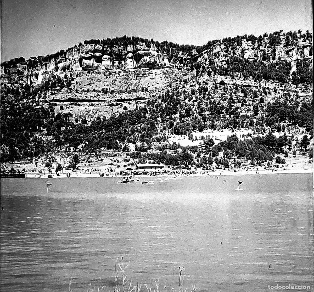Fotograf&iacute;a antigua: Antiguo negativo de fotograf&iacute;a. Laguna de U&ntilde;a. Serran&iacute;a de Cuenca. A&ntilde;os 50.