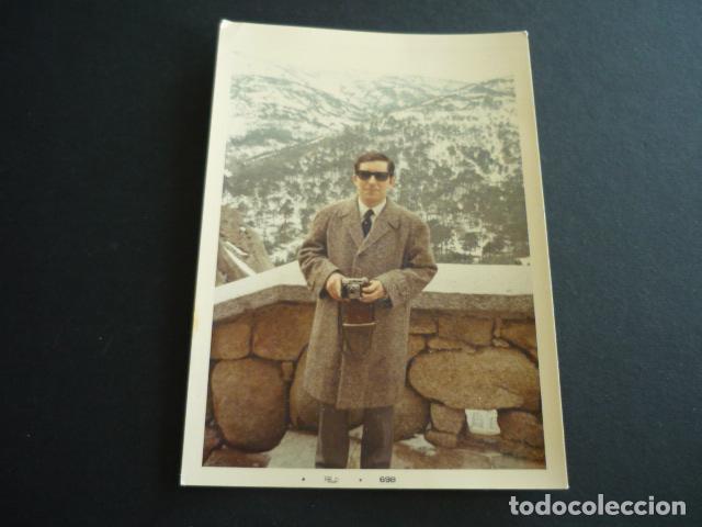 Antique Photography: HOMBRE CON CAMARA DE FOTOS EN LA MANO FOTOGRAFIA 9 X 12,5 CMTS