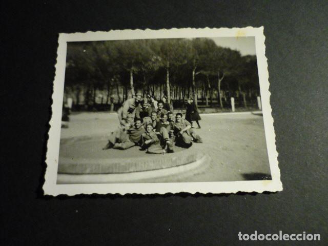 Alte Fotografie: LARACHE SOLDADOS SANIDAD MILITAR 1948 ANTIGUA FOTOGRAFIA 8 X 6,5 CMTS