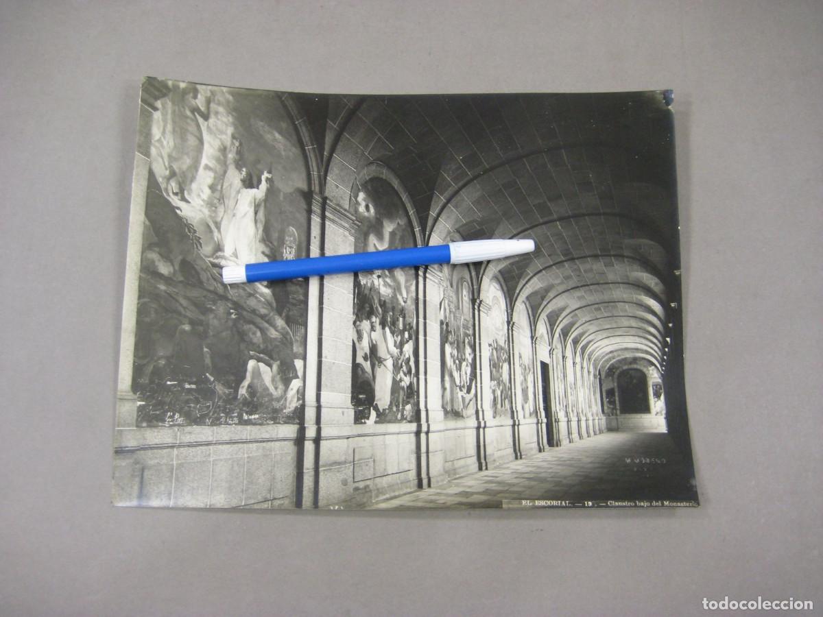 Fotograf&iacute;a antigua: Fotograf&iacute;a del Claustro Bajo. Monasterio del Escorial. Foto Moreno.