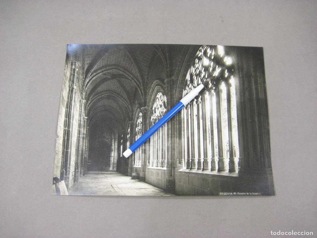 Fotograf&iacute;a antigua: Fotograf&iacute;a del Calustro de la Catedral de Segovia. Foto Moreno.