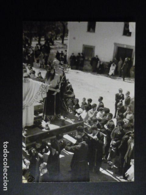 Fotografia antica: CAMPO DE CRIPTANA CIUDAD REAL PROCESION SEMANA SANTA ANTIGUA FOTOGRAFIA 10,5 X 7,5 CMTS