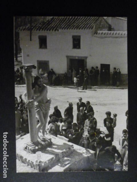 Fotograf&iacute;a antigua: CAMPO DE CRIPTANA CIUDAD REAL PROCESION SEMANA SANTA ANTIGUA FOTOGRAFIA 10,5 X 7,5 CMTS
