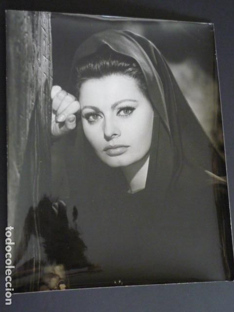 Fotograf&iacute;a antigua: SOFIA LOREN ACTRIZ ANTIGUA FOTOGRAFIA 20 X 25 CMTS