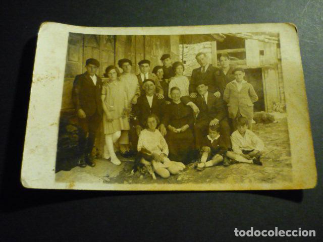 Antique Photography: TROBAJO DEL CAMINO LEON GRUPO FAMILIAR POSTAL FOTOGRAFICA A&Ntilde;OS 20