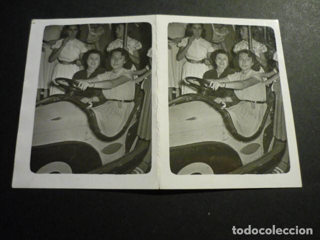 Antique Photography: CHICAS EN COCHE DE ATRACCION DE FERIA POR FOTOGRAFO MINUTERO ANTIGUA FOTOGRAFIA 8 X 12 CMTS