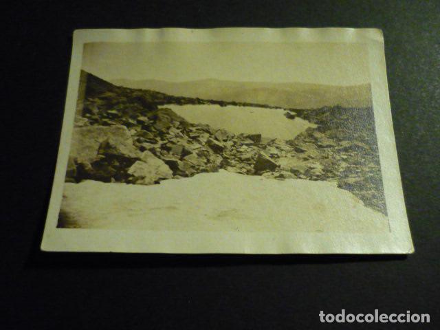 Fotografia antiga: LAGUNA DE PEÑALARA MADRID SIERRA DE GUADARRAMA AÑOS 20 ANTIGUA FOTOGRAFIA 6 X 9 CMTS