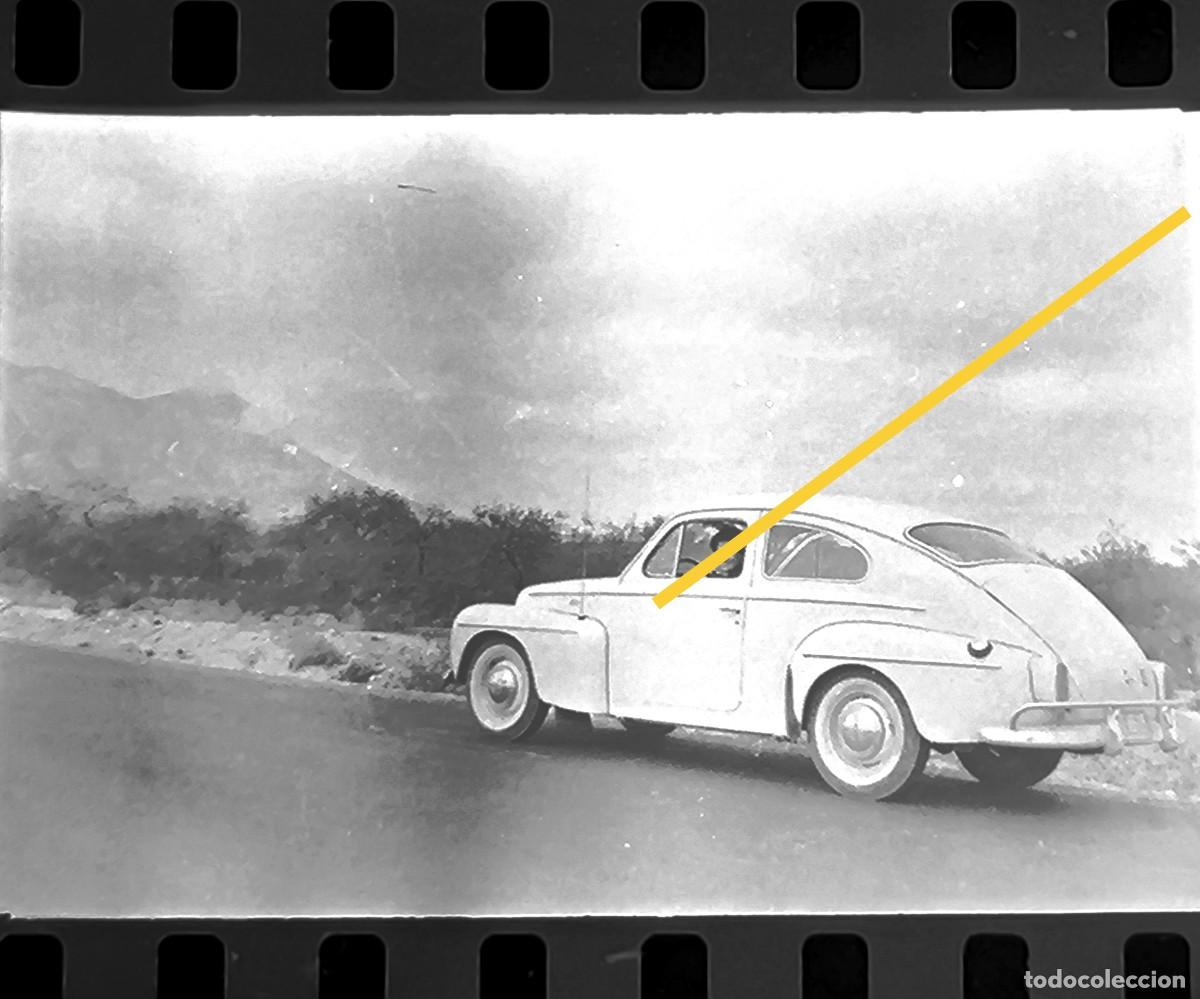 Photographie ancienne: Antiguo negativo de fotograf&iacute;a. Autom&oacute;vil Coche Volvo PV 444. A&ntilde;os 50/60