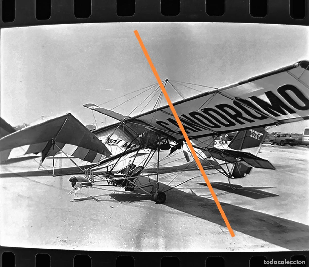 Antique Photography: Antiguo negativo o clich&eacute; de fotograf&iacute;a. Avi&oacute;n ultraligero. A&ntilde;os 70