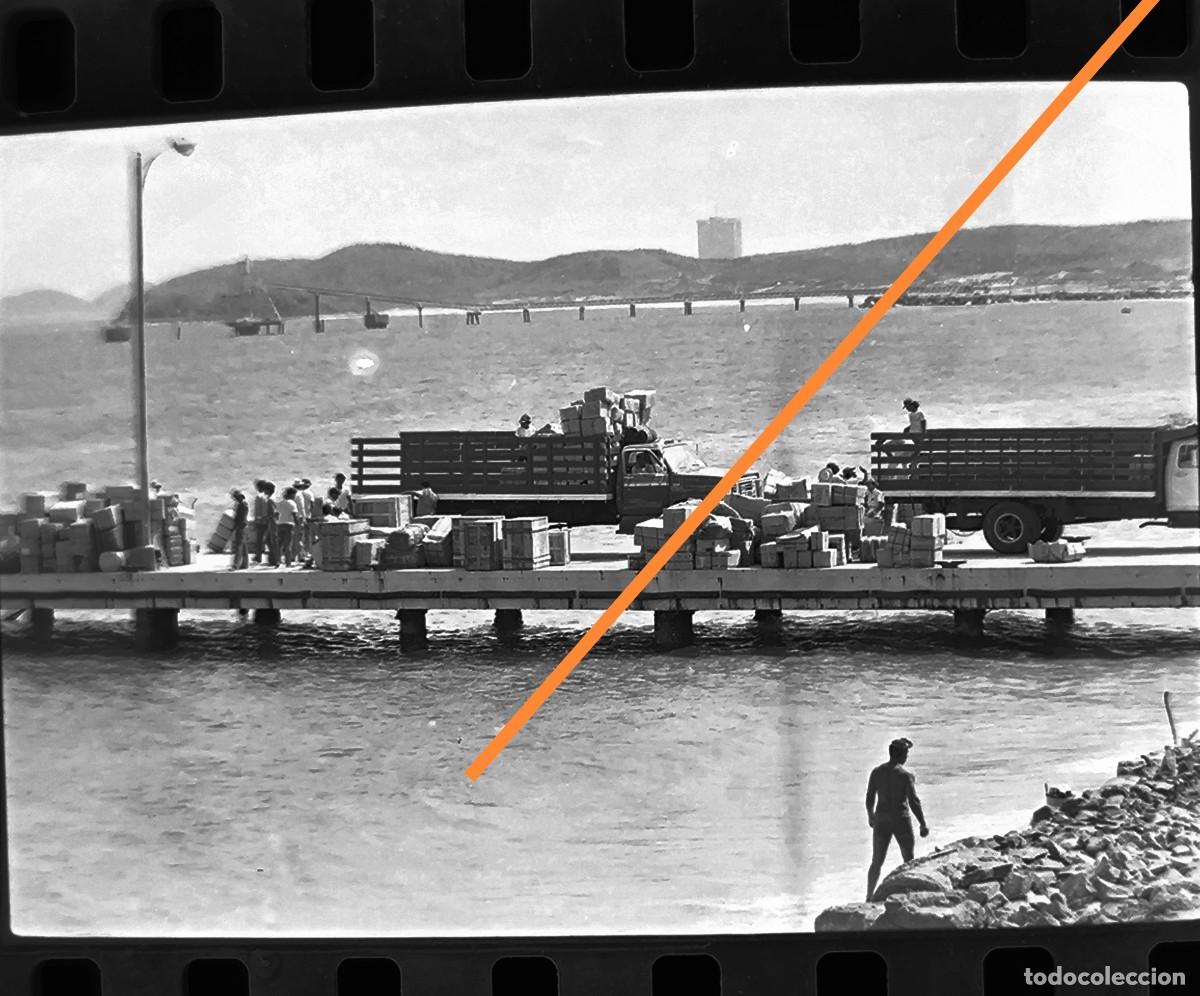 Alte Fotografie: Antiguo negativo o clich&eacute; de fotograf&iacute;a. Cami&oacute;n, camiones. A&ntilde;os 60/70.