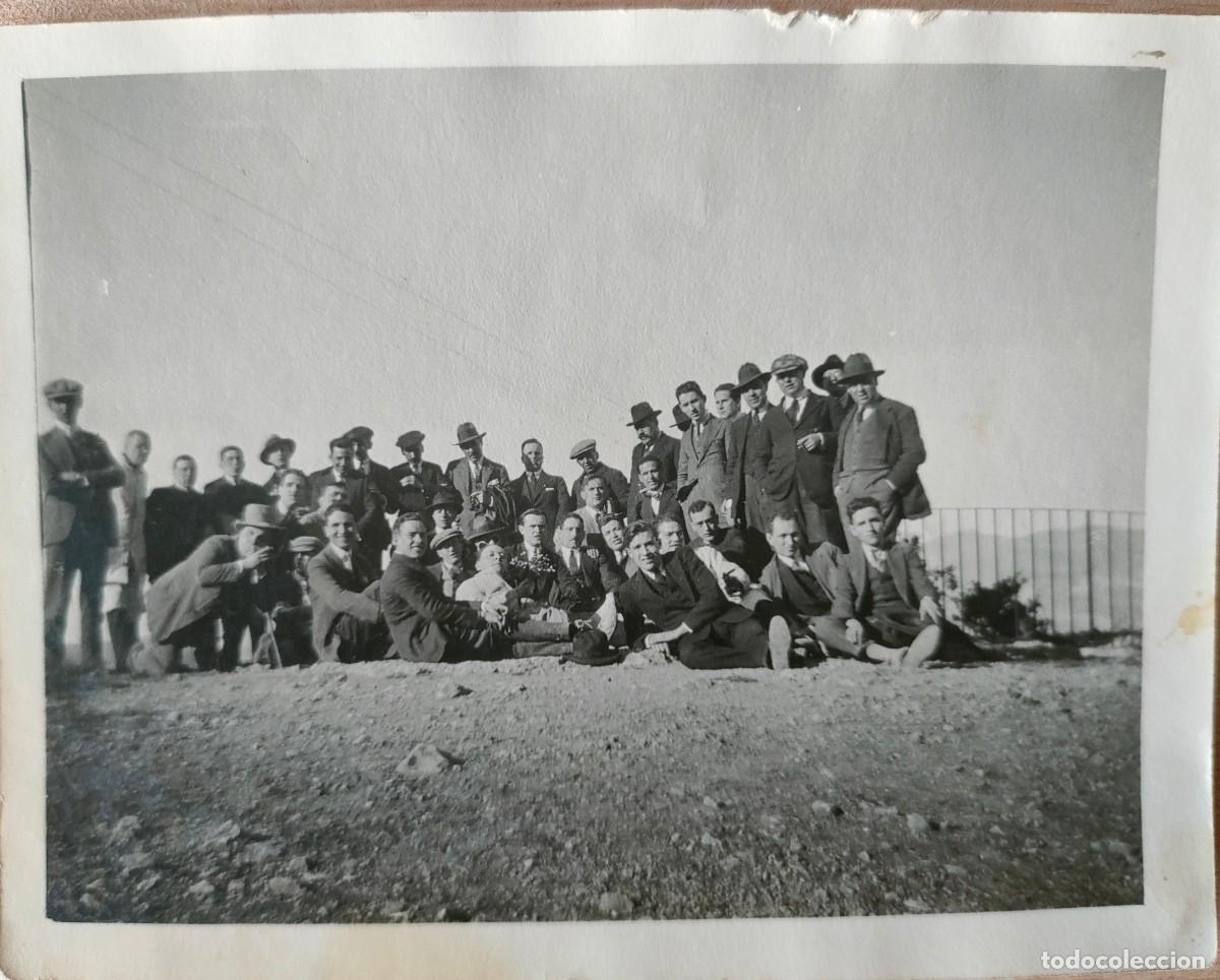 Fotografia antiga: ALCOY FUENTE ROJA 1926 TAMA&Ntilde;O 8.5 X 11 CM.