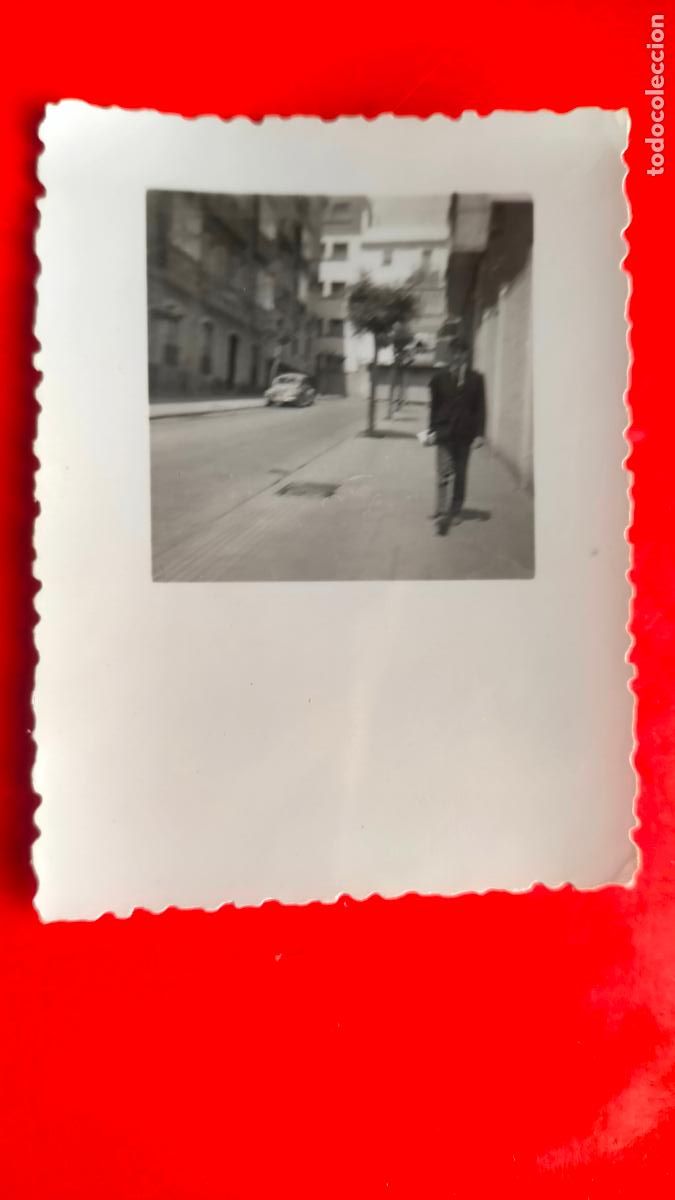Fotografia antiga: antigua fotografia cadiz capital original - se&ntilde;or coche al fondo
