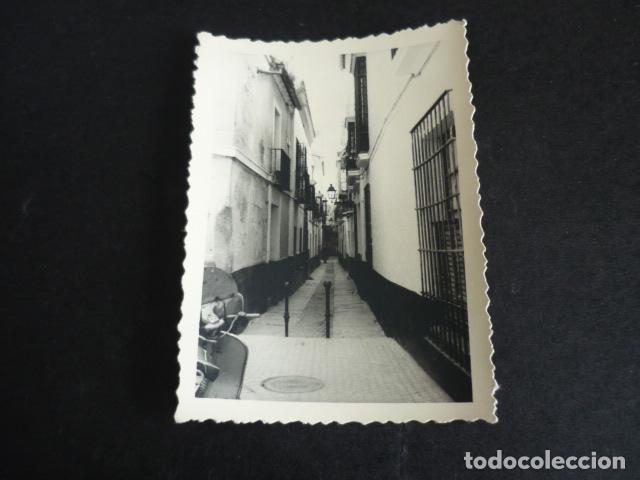 Fotografia antiga: SEVILLA BARRIO DE SANTA CRUZ ANTIGUA FOTOGRAFIA 10 X 7 CMTS