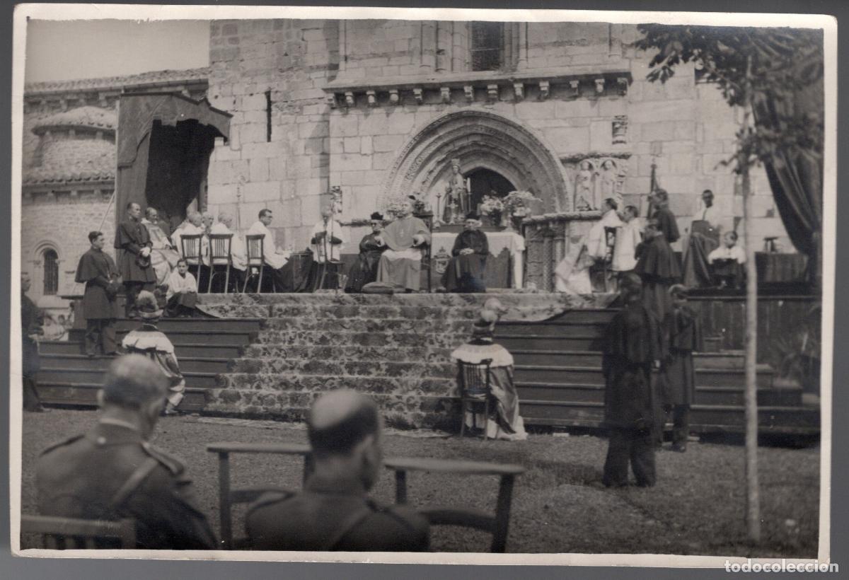 Fotografia antiga: ANTIGUA FOTOGRAF&Iacute;A DE UN ACTO CELEBRADO EN ESTIBALIZ, ALAVA