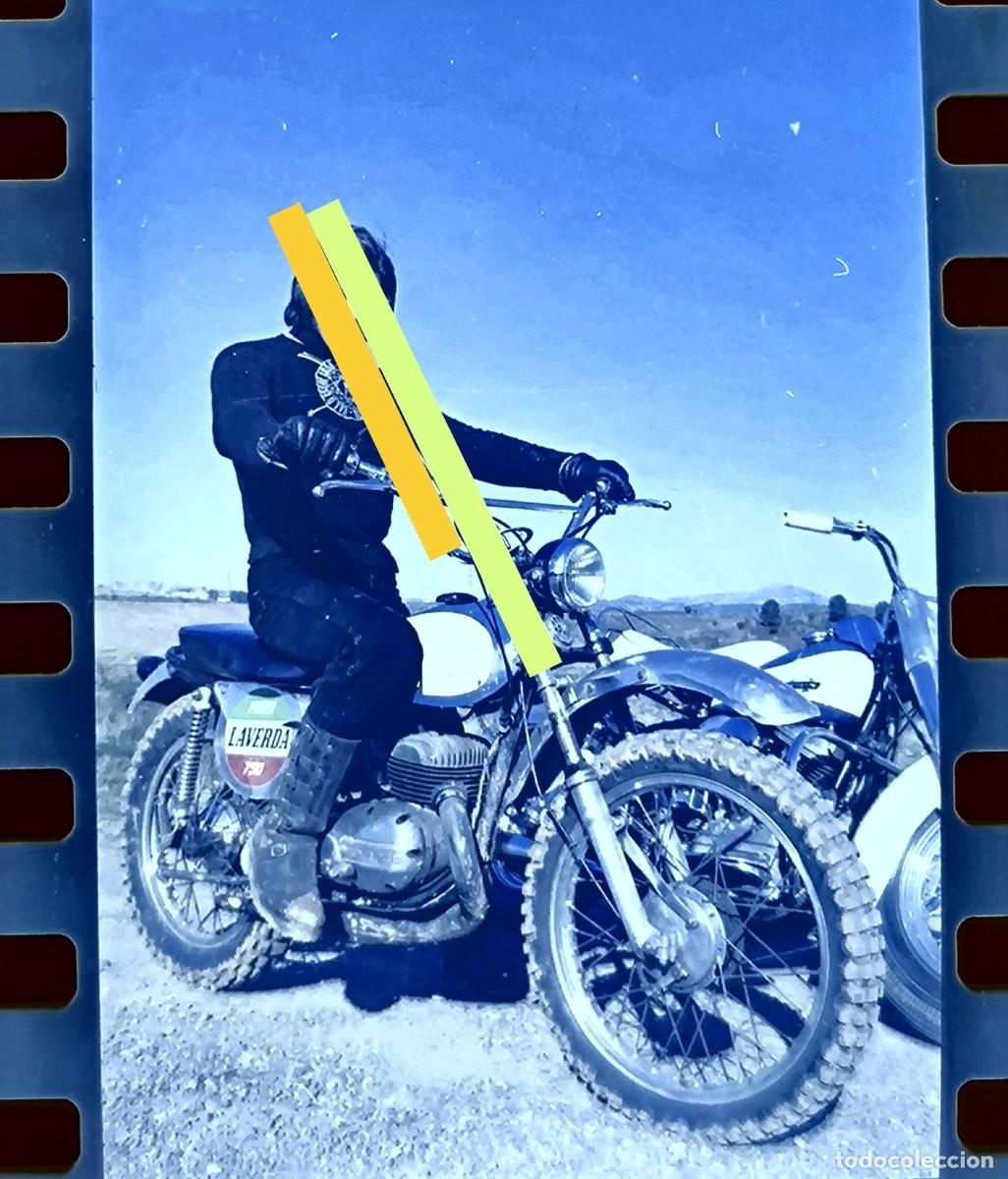 Fotograf&iacute;a antigua: Antiguo negativo de fotograf&iacute;a. Moto Laverda. A&ntilde;os 70.