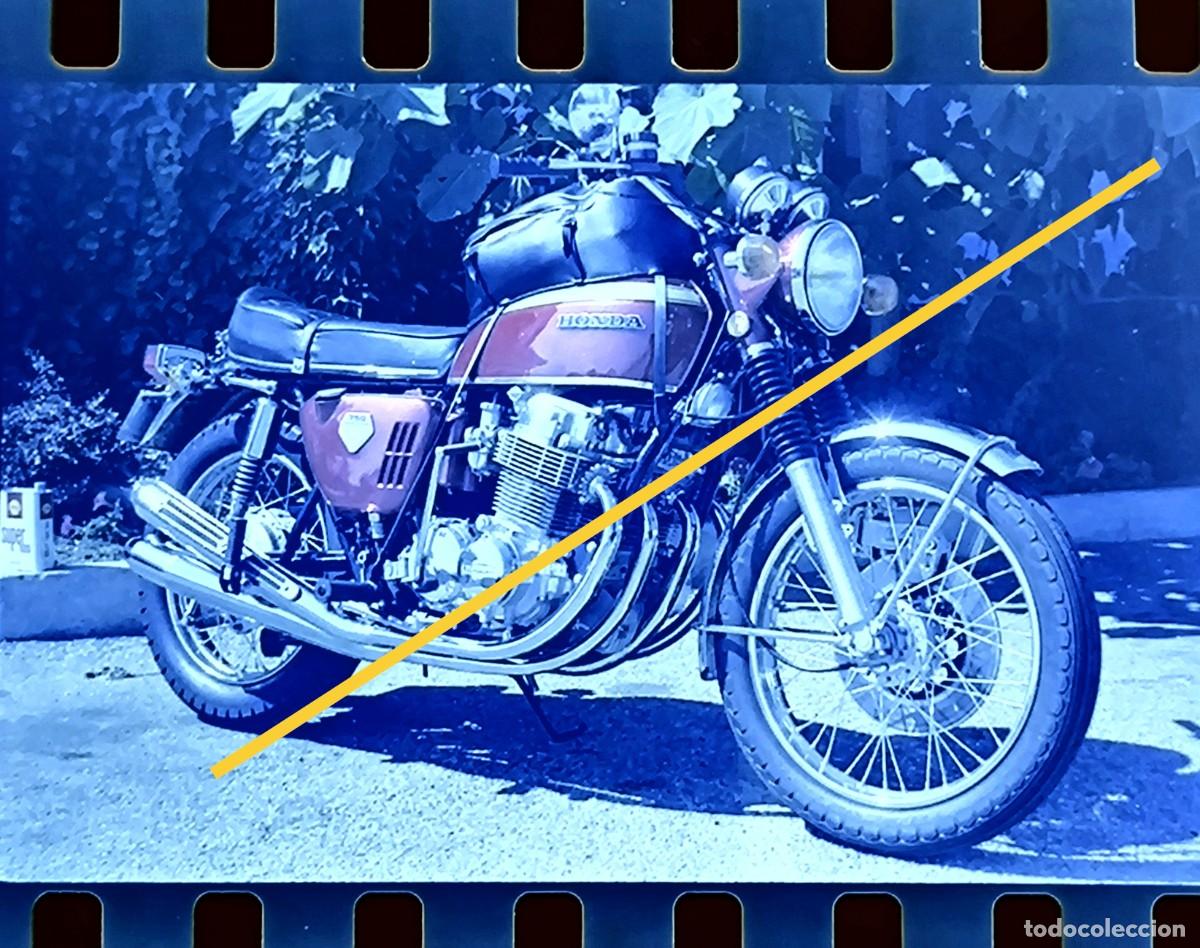 Fotograf&iacute;a antigua: Antiguo negativo de fotograf&iacute;a. Moto Honda. A&ntilde;os 70.