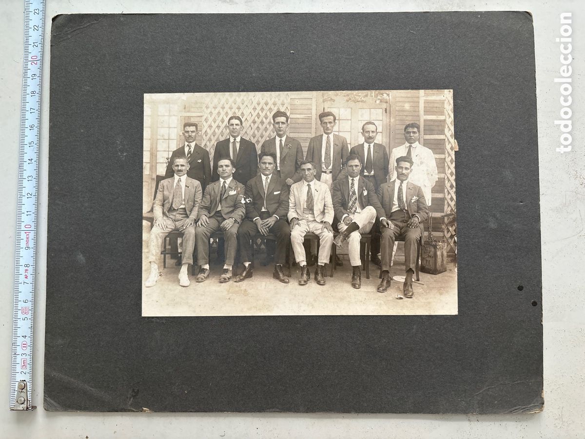 Fotograf&iacute;a antigua: FOTO. GRUPO DE JOVENES CABALLEROS TODOS A CUAL M&Aacute;S ELEGANTE. FOT&Oacute;GRAFO?.