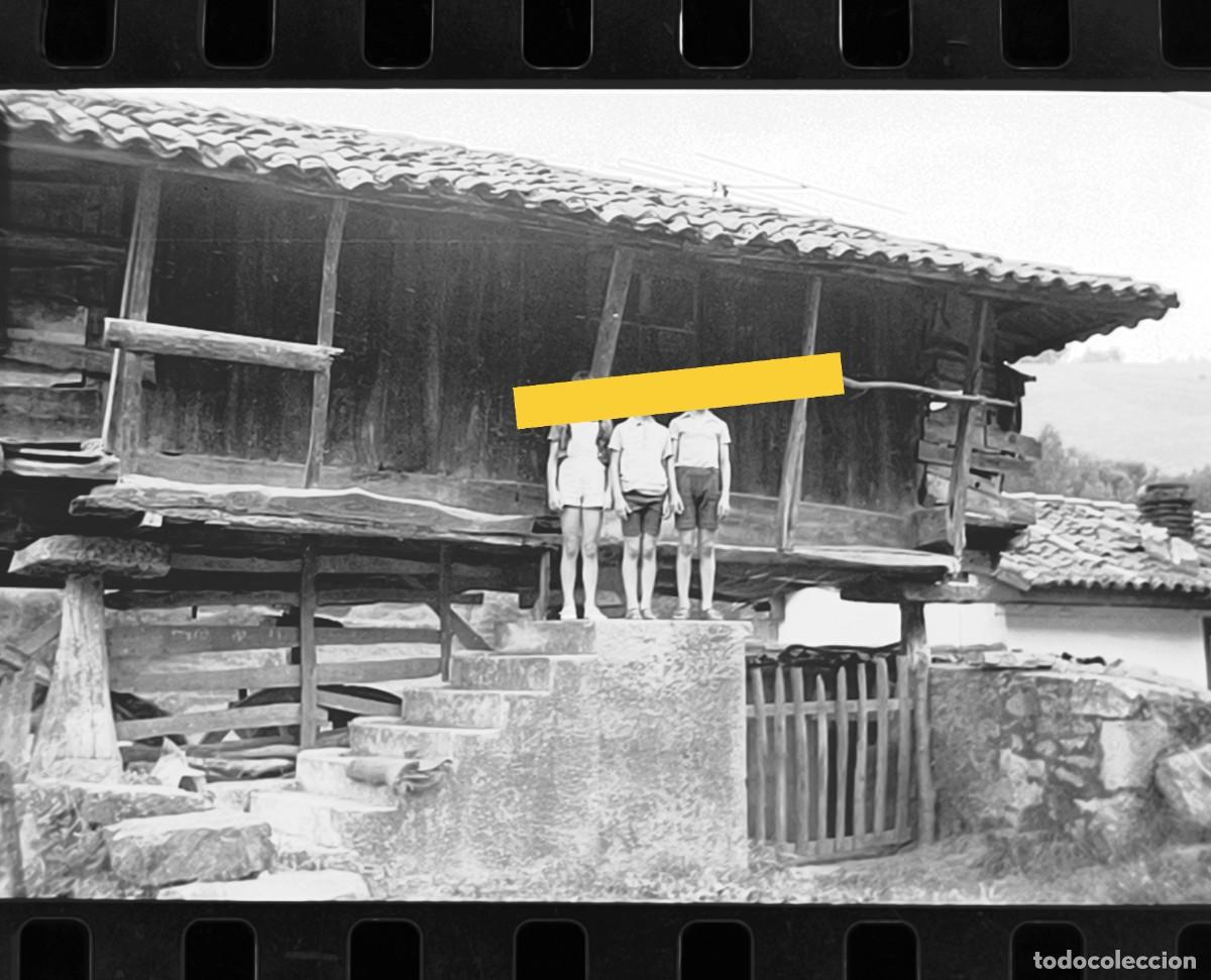 Fotograf&iacute;a antigua: Antiguo negativo de fotograf&iacute;a. H&oacute;rreo de Asturias. A&ntilde;os 60.