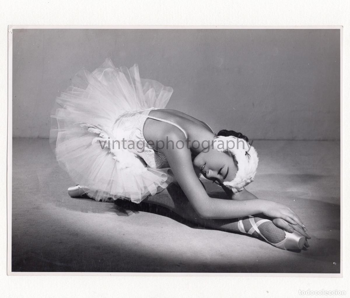 Antique Photography: AMPARO MINGUEZ, ESTRELLA DE BAILE. 1960's. Fotograf&iacute;a 18x24cm.