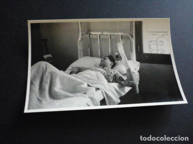 Alte Fotografie: FOTOGRAFIA MALFORMACION FISICA POR EL DOCTOR GARAIZABAL A&Ntilde;OS 40 ANTIGUA FOTOGRAFIA 6 X 9 CM