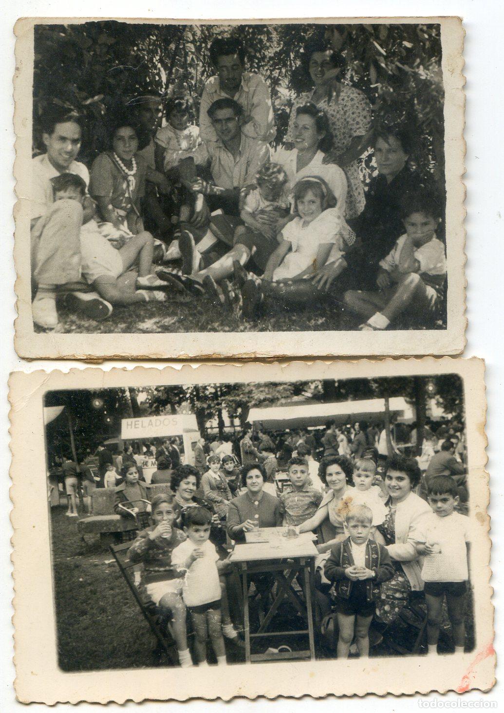 Fotograf&iacute;a antigua: Dos fotos de familia de merienda, sin referencia de fot&oacute;grafo ni lugar 8,4x5,8 cm
