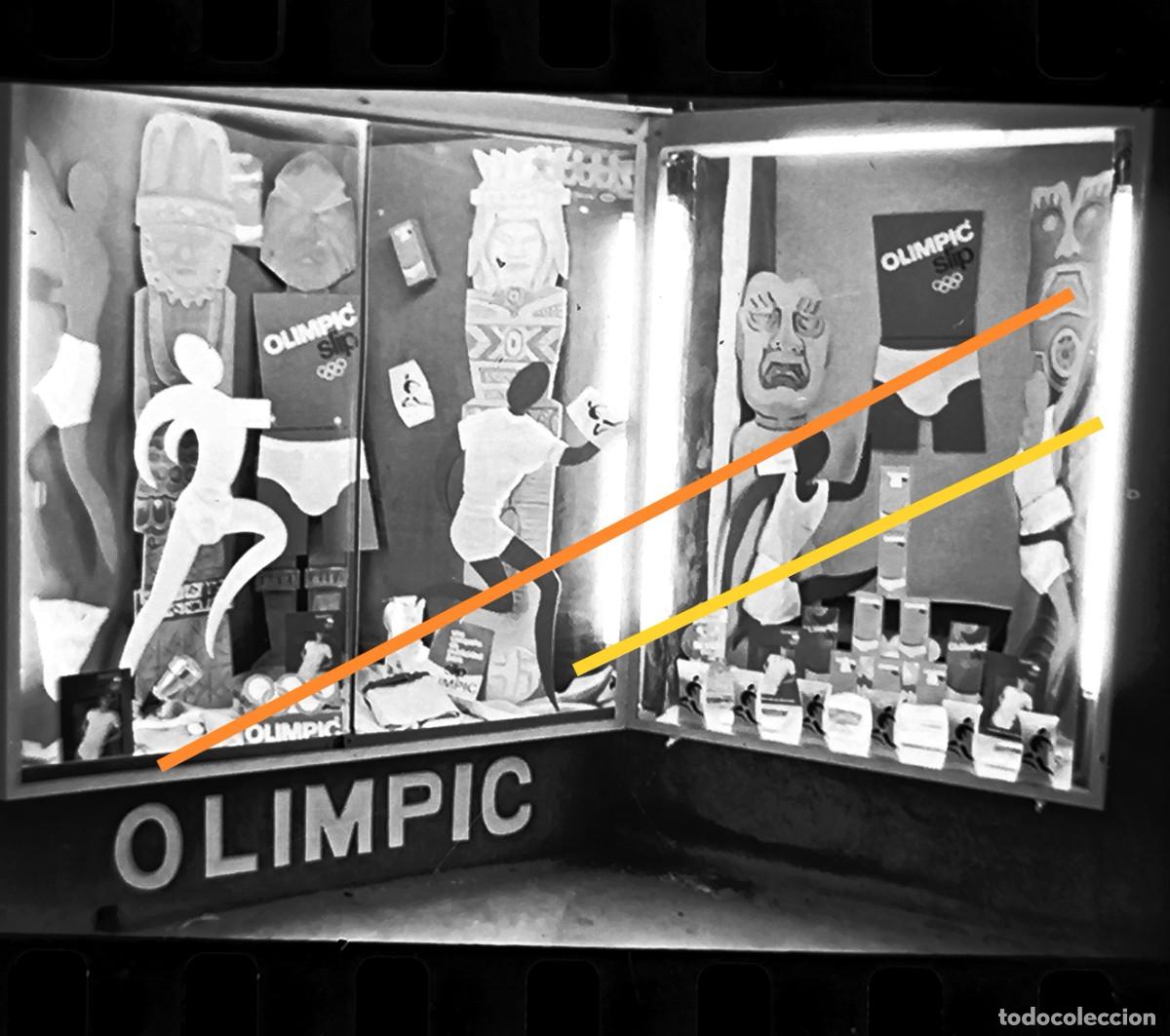 Antique Photography: Antiguo negativo de fotograf&iacute;a. Escaparate. Lencer&iacute;a masculina Olimpic. A&ntilde;os 60