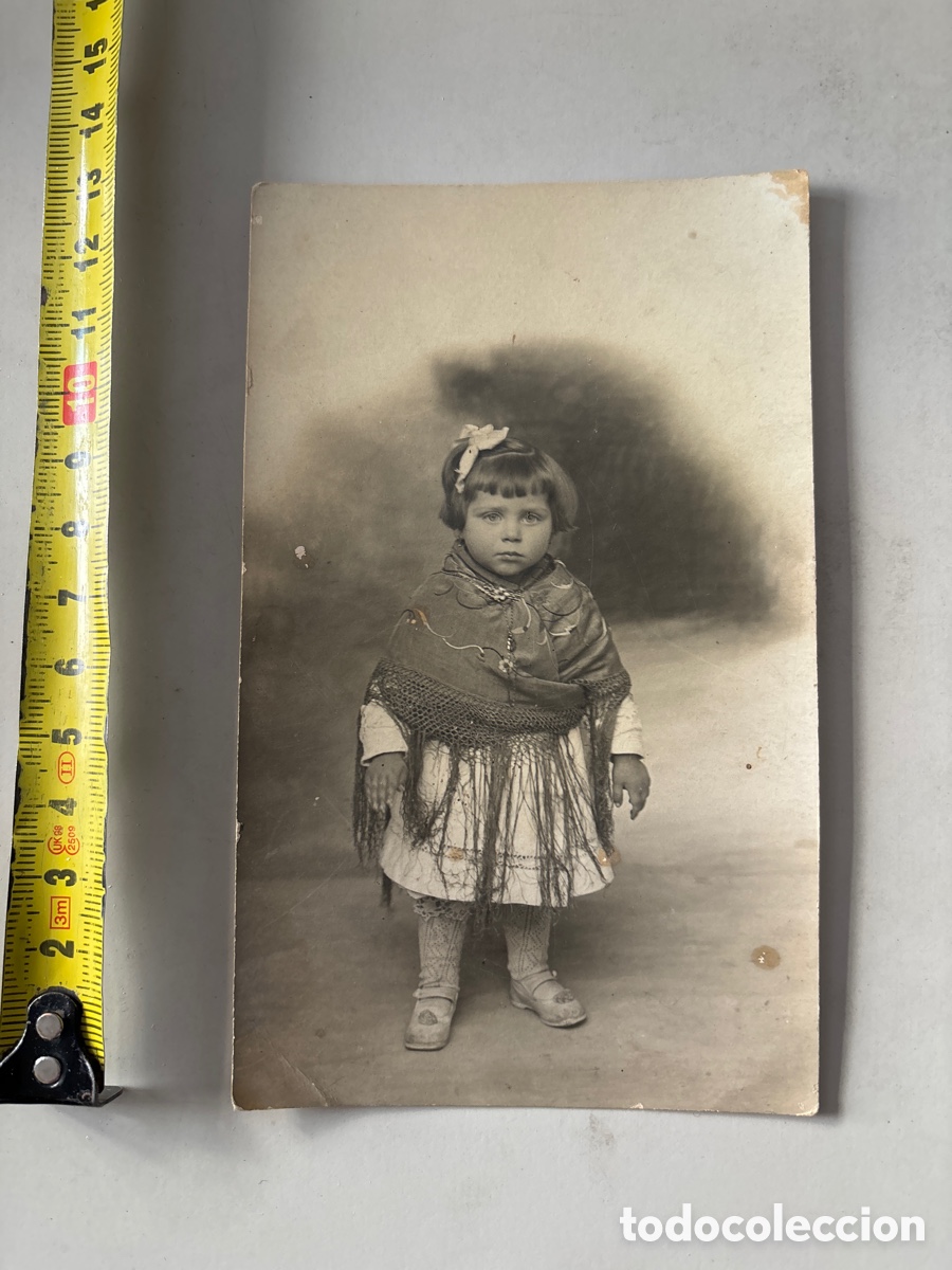 Fotograf&iacute;a antigua: FOTO. NI&Ntilde;A CON DISFRAZ EN LAS FIESTAS DE ALGEMESI. F. SANCHIS, FOT&Oacute;GRAFO.